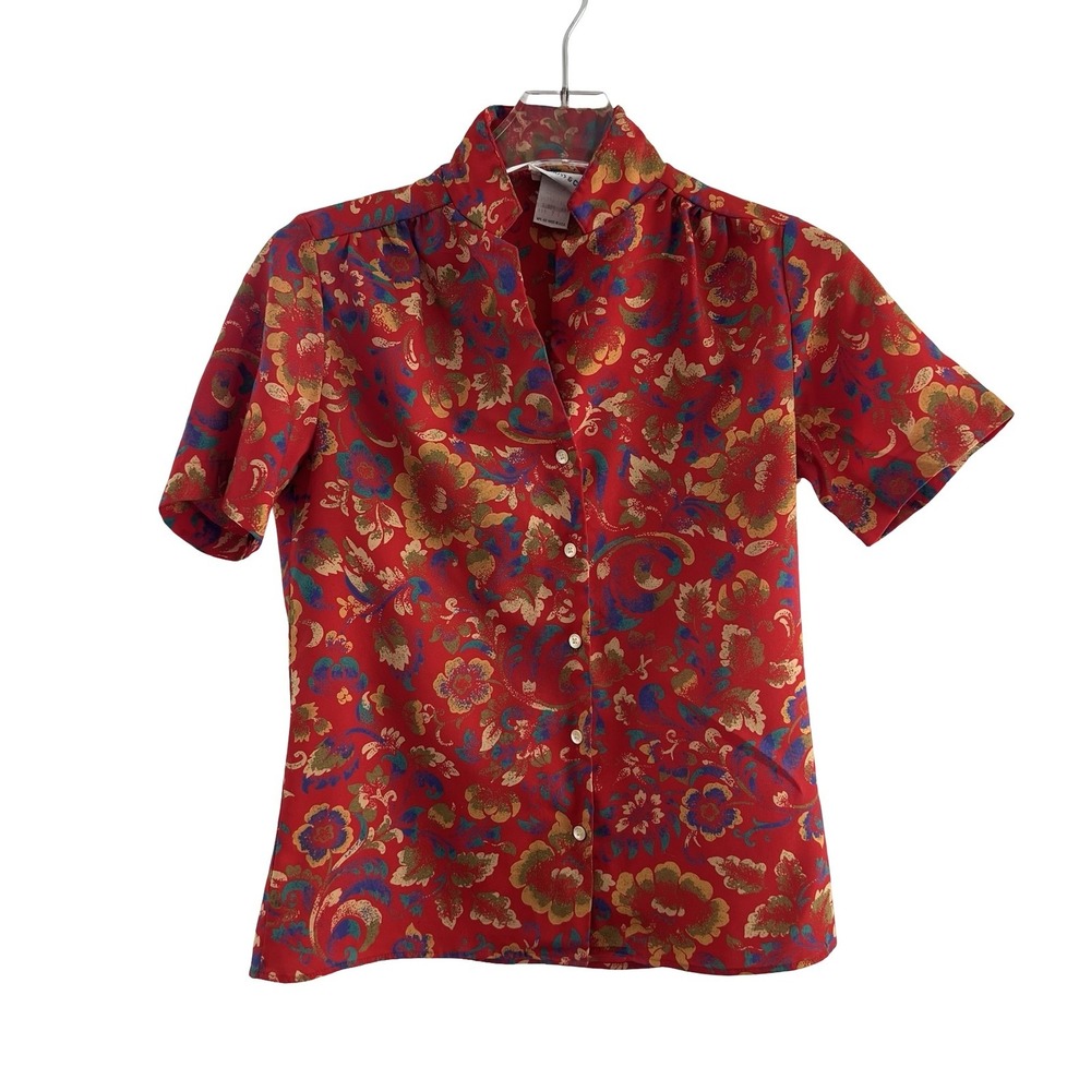 Red Floral Metallic-Accent Short Sleeve Button-Down Top - Picture 7 of 14